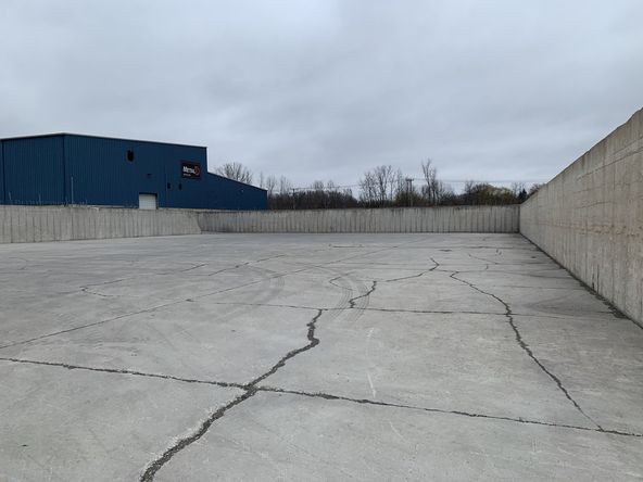 2150 Production Road, Kendallville, IN 46755